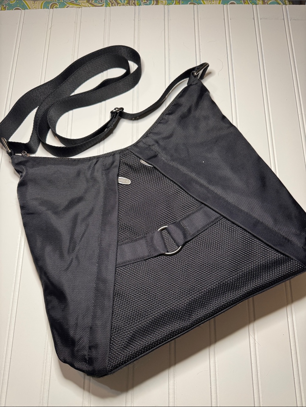 Baggallini Travel Tote Crossbody Padded Sleeve